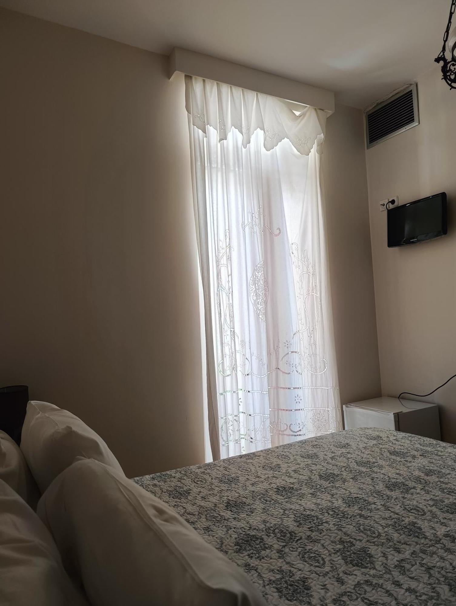 Anesis Hotel Loutra Edipsou  ภายนอก รูปภาพ